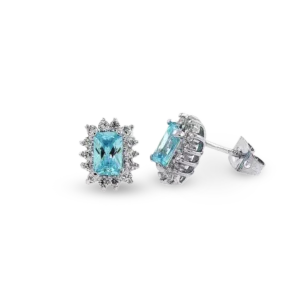 Elegante Ohrstecker mit blauem Stein und funkelndem Rahmen.