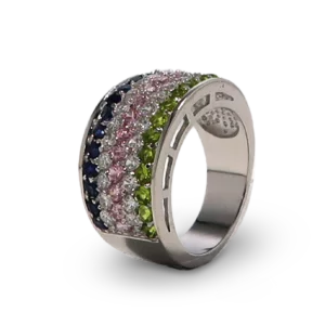 Edler Diamantring mit farbigen Steinen.