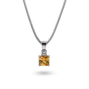 Anhänger mit einem champagnerfarbenen Diamanten.