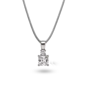 Halskettenanhänger mit quadratischem Diamanten.
